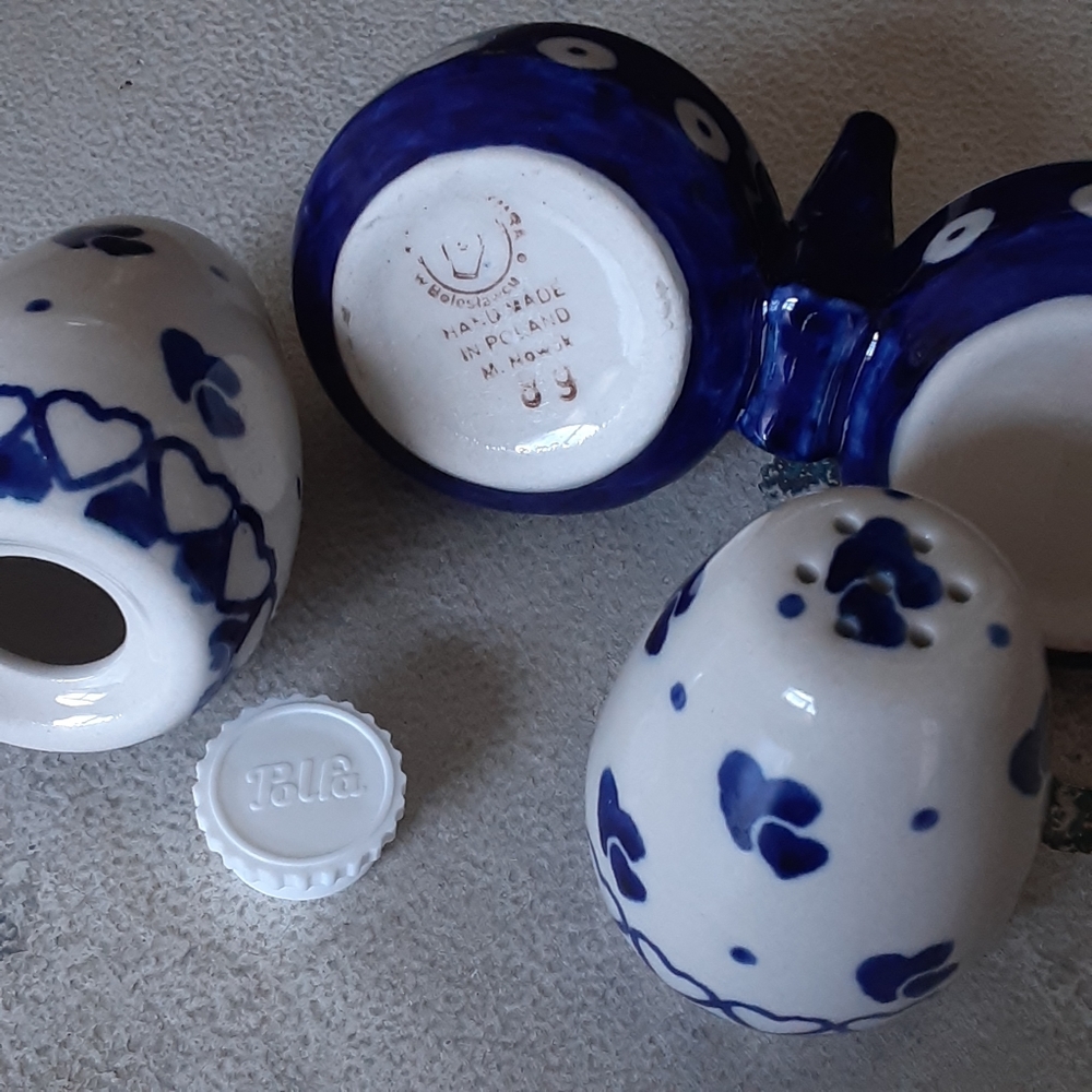 Hand Made Polish Three PC Salt & Pepper Signed and Numbered Heart to Heart